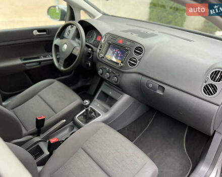 Серый Фольксваген Гольф Плюс, объемом двигателя 0 л и пробегом 218 тыс. км за 6300 $, фото 21 на Automoto.ua