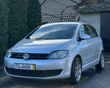 Серый Фольксваген Гольф Плюс, объемом двигателя 1.4 л и пробегом 80 тыс. км за 8100 $, фото 10 на Automoto.ua