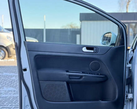 Серый Фольксваген Гольф Плюс, объемом двигателя 1.4 л и пробегом 189 тыс. км за 8000 $, фото 42 на Automoto.ua