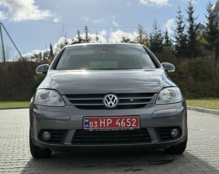 Серый Фольксваген Гольф Плюс, объемом двигателя 1.4 л и пробегом 177 тыс. км за 6400 $, фото 2 на Automoto.ua