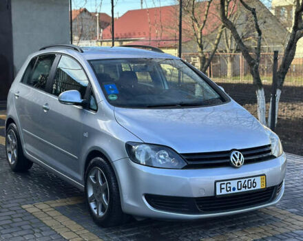 Серый Фольксваген Гольф Плюс, объемом двигателя 1.4 л и пробегом 80 тыс. км за 8100 $, фото 18 на Automoto.ua