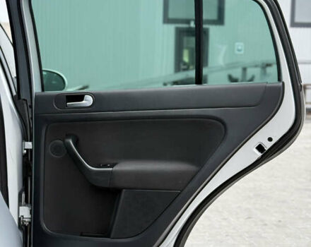 Серый Фольксваген Гольф Плюс, объемом двигателя 1.4 л и пробегом 189 тыс. км за 8200 $, фото 76 на Automoto.ua