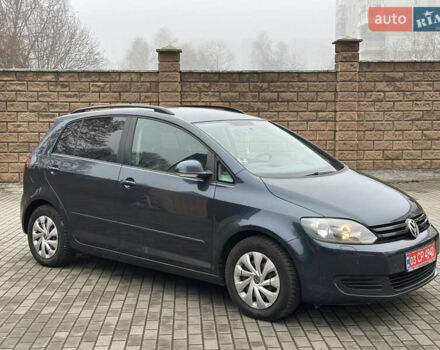 Серый Фольксваген Гольф Плюс, объемом двигателя 1.4 л и пробегом 241 тыс. км за 5900 $, фото 3 на Automoto.ua