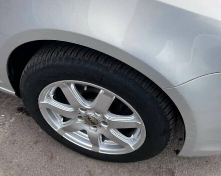 Серый Фольксваген Гольф Плюс, объемом двигателя 1.4 л и пробегом 190 тыс. км за 9200 $, фото 6 на Automoto.ua