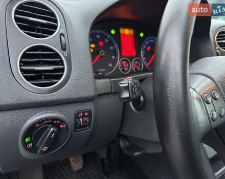 Серый Фольксваген Гольф Плюс, объемом двигателя 1.4 л и пробегом 184 тыс. км за 6490 $, фото 17 на Automoto.ua