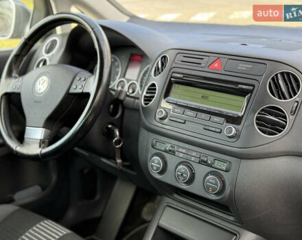 Фольксваген Гольф Плюс 2009 в Тернополе на Automoto.ua Серый Фольксваген Гольф Плюс, объемом двигателя 1.4 л и пробегом 177 тыс. км за 6800 $, фото 14 на Automoto.ua