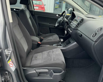 Серый Фольксваген Гольф Плюс, объемом двигателя 1.4 л и пробегом 163 тыс. км за 8300 $, фото 72 на Automoto.ua