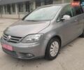 Серый Фольксваген Гольф Плюс, объемом двигателя 1.4 л и пробегом 192 тыс. км за 5700 $, фото 1 на Automoto.ua