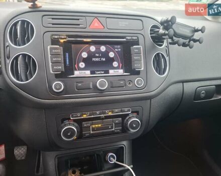 Серый Фольксваген Гольф Плюс, объемом двигателя 1.39 л и пробегом 257 тыс. км за 6700 $, фото 26 на Automoto.ua