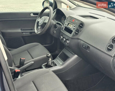 Фольксваген Гольф Плюс 2009 в Луцке на Automoto.ua Серый Фольксваген Гольф Плюс, объемом двигателя 1.4 л и пробегом 220 тыс. км за 6350 $, фото 25 на Automoto.ua