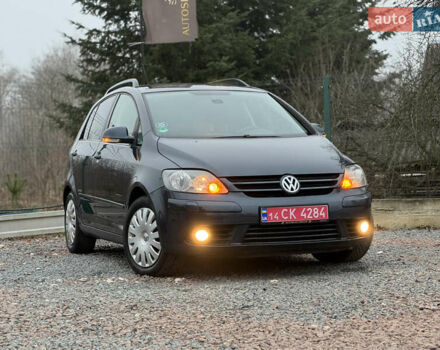 Серый Фольксваген Гольф Плюс, объемом двигателя 1.4 л и пробегом 184 тыс. км за 6490 $, фото 2 на Automoto.ua
