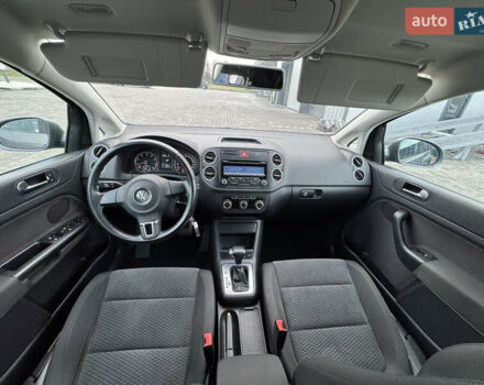 Серый Фольксваген Гольф Плюс, объемом двигателя 1.4 л и пробегом 163 тыс. км за 8300 $, фото 1 на Automoto.ua