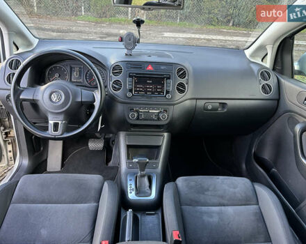 Серый Фольксваген Гольф Плюс, объемом двигателя 1.4 л и пробегом 176 тыс. км за 7999 $, фото 10 на Automoto.ua