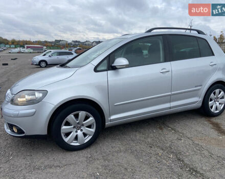 Фольксваген Гольф Плюс 2009 в Ровно на Automoto.ua Серый Фольксваген Гольф Плюс, объемом двигателя 1.6 л и пробегом 172 тыс. км за 7550 $, фото 17 на Automoto.ua