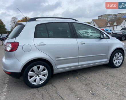 Фольксваген Гольф Плюс 2009 в Ровно на Automoto.ua Серый Фольксваген Гольф Плюс, объемом двигателя 1.6 л и пробегом 172 тыс. км за 7550 $, фото 7 на Automoto.ua