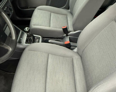 Серый Фольксваген Гольф Плюс, объемом двигателя 1.4 л и пробегом 220 тыс. км за 6600 $, фото 34 на Automoto.ua