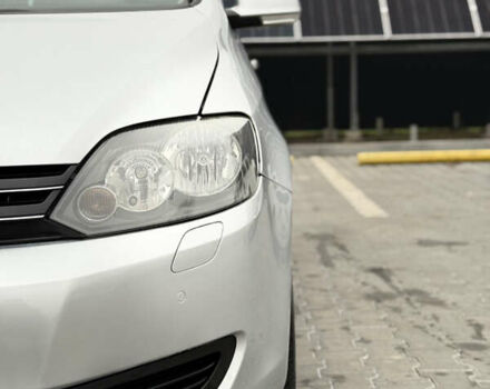 Серый Фольксваген Гольф Плюс, объемом двигателя 1.4 л и пробегом 189 тыс. км за 8200 $, фото 19 на Automoto.ua