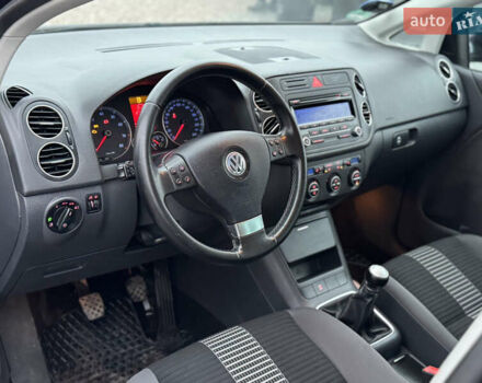 Серый Фольксваген Гольф Плюс, объемом двигателя 1.4 л и пробегом 184 тыс. км за 6490 $, фото 20 на Automoto.ua