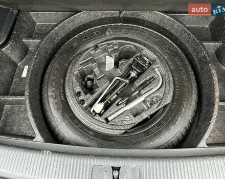 Серый Фольксваген Гольф Плюс, объемом двигателя 1.4 л и пробегом 241 тыс. км за 5900 $, фото 26 на Automoto.ua