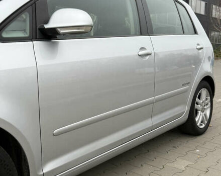 Серый Фольксваген Гольф Плюс, объемом двигателя 1.4 л и пробегом 220 тыс. км за 6600 $, фото 11 на Automoto.ua