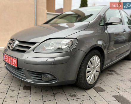 Серый Фольксваген Гольф Плюс, объемом двигателя 0 л и пробегом 218 тыс. км за 6300 $, фото 5 на Automoto.ua