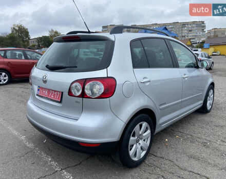 Фольксваген Гольф Плюс 2009 в Ровно на Automoto.ua Серый Фольксваген Гольф Плюс, объемом двигателя 1.6 л и пробегом 172 тыс. км за 7550 $, фото 8 на Automoto.ua