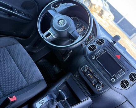 Серый Фольксваген Гольф Плюс, объемом двигателя 1.4 л и пробегом 189 тыс. км за 8000 $, фото 96 на Automoto.ua