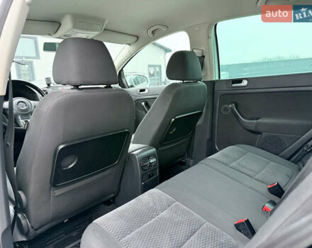 Серый Фольксваген Гольф Плюс, объемом двигателя 1.4 л и пробегом 189 тыс. км за 8200 $, фото 64 на Automoto.ua