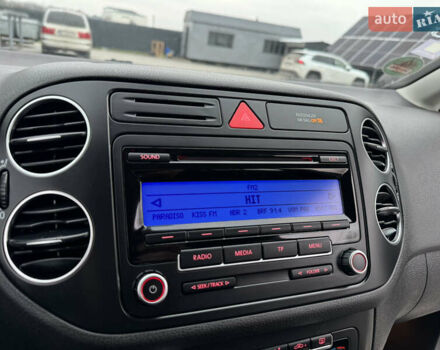 Серый Фольксваген Гольф Плюс, объемом двигателя 1.4 л и пробегом 192 тыс. км за 8300 $, фото 58 на Automoto.ua