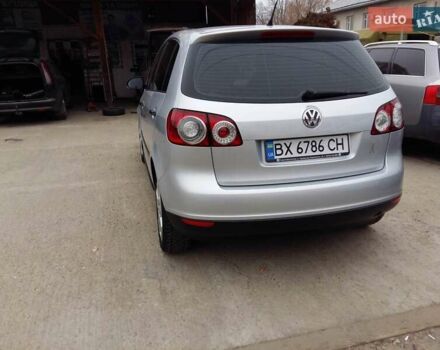 Серый Фольксваген Гольф Плюс, объемом двигателя 1.6 л и пробегом 250 тыс. км за 8350 $, фото 5 на Automoto.ua