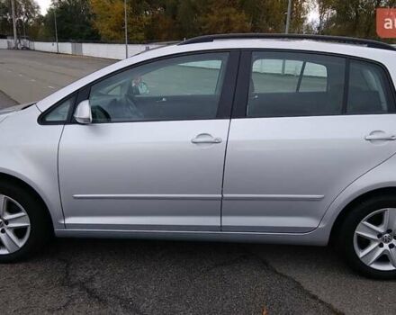 Серый Фольксваген Гольф Плюс, объемом двигателя 1.4 л и пробегом 167 тыс. км за 8150 $, фото 5 на Automoto.ua