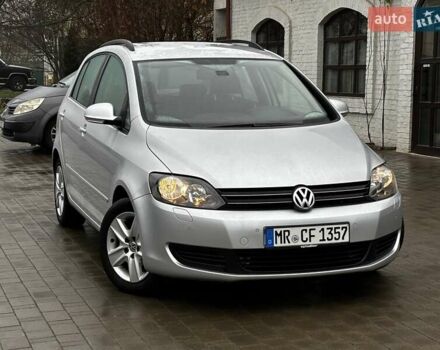 Серый Фольксваген Гольф Плюс, объемом двигателя 1.6 л и пробегом 189 тыс. км за 9399 $, фото 3 на Automoto.ua