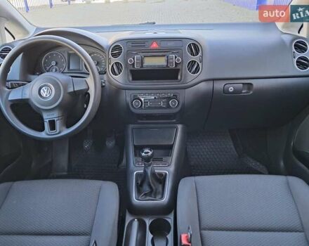 Серый Фольксваген Гольф Плюс, объемом двигателя 1.39 л и пробегом 186 тыс. км за 7100 $, фото 8 на Automoto.ua
