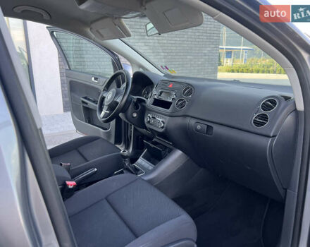 Серый Фольксваген Гольф Плюс, объемом двигателя 1.4 л и пробегом 194 тыс. км за 5999 $, фото 27 на Automoto.ua