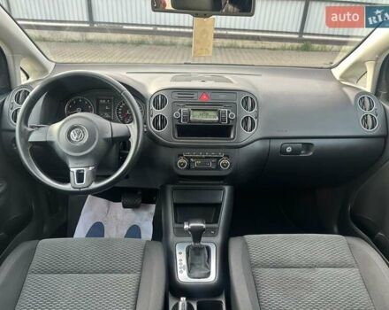 Серый Фольксваген Гольф Плюс, объемом двигателя 1.4 л и пробегом 112 тыс. км за 8000 $, фото 19 на Automoto.ua