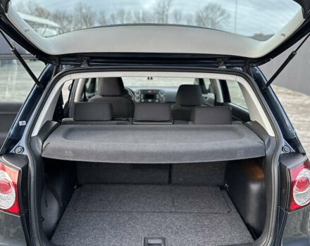 Серый Фольксваген Гольф Плюс, объемом двигателя 1.6 л и пробегом 245 тыс. км за 8199 $, фото 27 на Automoto.ua