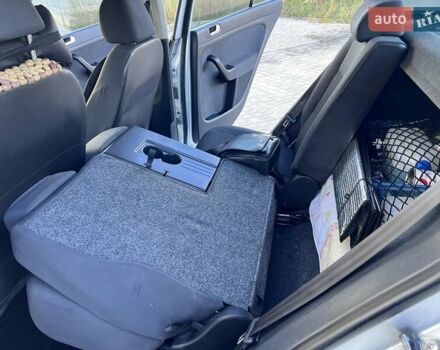 Серый Фольксваген Гольф Плюс, объемом двигателя 1.39 л и пробегом 260 тыс. км за 7850 $, фото 37 на Automoto.ua