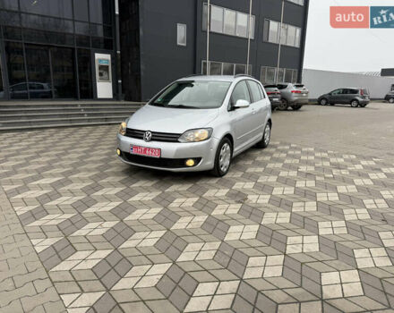 Серый Фольксваген Гольф Плюс, объемом двигателя 1.4 л и пробегом 153 тыс. км за 8650 $, фото 6 на Automoto.ua