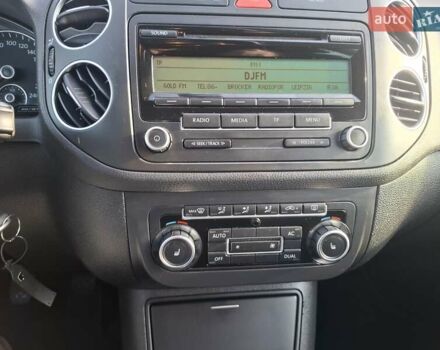 Серый Фольксваген Гольф Плюс, объемом двигателя 1.2 л и пробегом 241 тыс. км за 8300 $, фото 19 на Automoto.ua