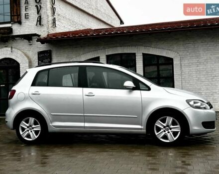 Серый Фольксваген Гольф Плюс, объемом двигателя 1.6 л и пробегом 189 тыс. км за 9499 $, фото 13 на Automoto.ua