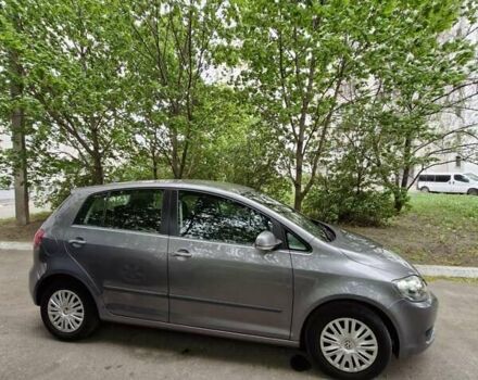 Серый Фольксваген Гольф Плюс, объемом двигателя 1.4 л и пробегом 195 тыс. км за 8600 $, фото 7 на Automoto.ua