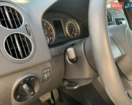 Серый Фольксваген Гольф Плюс, объемом двигателя 1.4 л и пробегом 175 тыс. км за 8999 $, фото 22 на Automoto.ua