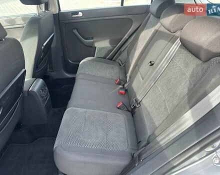 Серый Фольксваген Гольф Плюс, объемом двигателя 1.4 л и пробегом 112 тыс. км за 8000 $, фото 18 на Automoto.ua