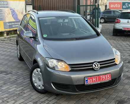 Серый Фольксваген Гольф Плюс, объемом двигателя 1.6 л и пробегом 214 тыс. км за 8350 $, фото 5 на Automoto.ua