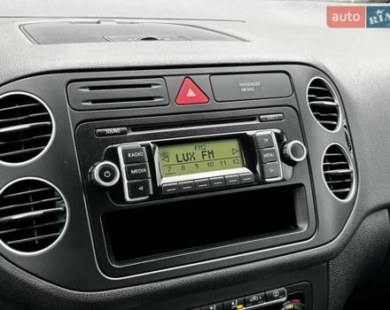 Серый Фольксваген Гольф Плюс, объемом двигателя 1.6 л и пробегом 189 тыс. км за 9499 $, фото 114 на Automoto.ua