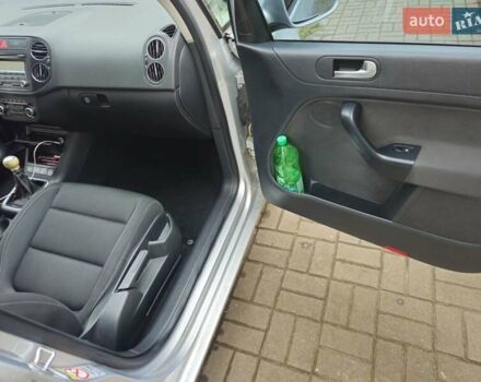 Серый Фольксваген Гольф Плюс, объемом двигателя 1.6 л и пробегом 240 тыс. км за 6200 $, фото 16 на Automoto.ua