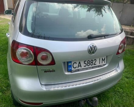 Серый Фольксваген Гольф Плюс, объемом двигателя 1.4 л и пробегом 175 тыс. км за 8300 $, фото 4 на Automoto.ua
