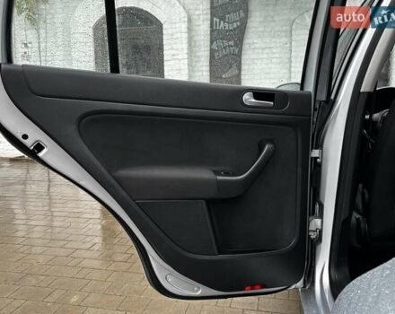 Серый Фольксваген Гольф Плюс, объемом двигателя 1.6 л и пробегом 189 тыс. км за 9499 $, фото 93 на Automoto.ua