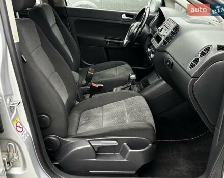 Серый Фольксваген Гольф Плюс, объемом двигателя 1.6 л и пробегом 189 тыс. км за 9499 $, фото 70 на Automoto.ua