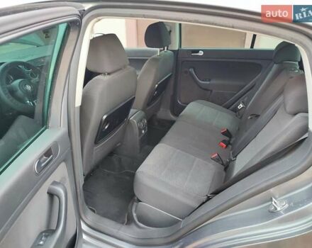 Серый Фольксваген Гольф Плюс, объемом двигателя 1.6 л и пробегом 257 тыс. км за 7700 $, фото 15 на Automoto.ua